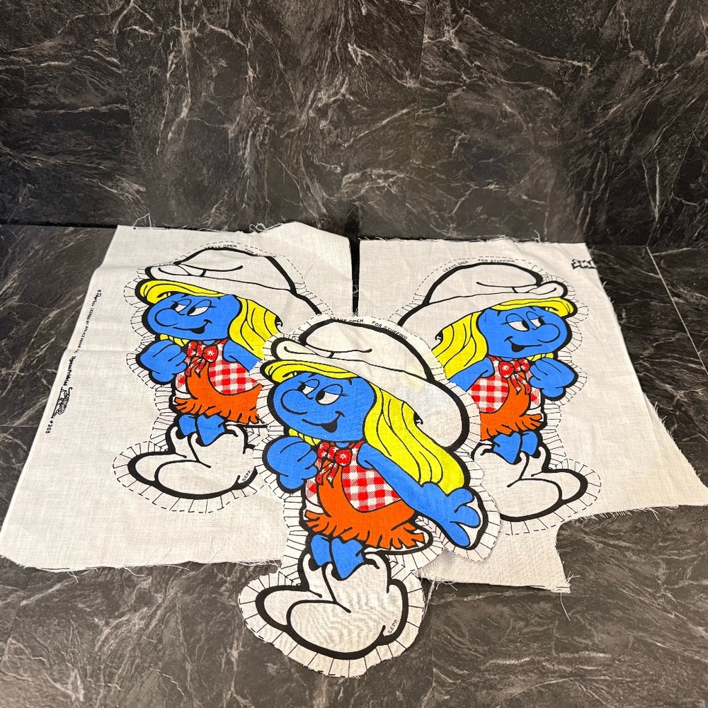 PEYO 1982 Smurf Homemade Pillows and Cut and Sew Fabric Panels - Picture 7 of 10